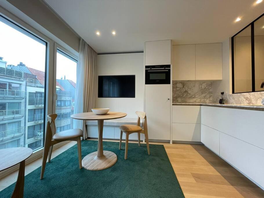 Kz Modern Apartment
